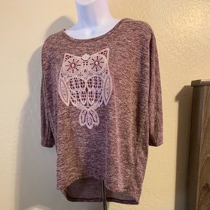 Maroon cropped sleeve sweater with cream owl
